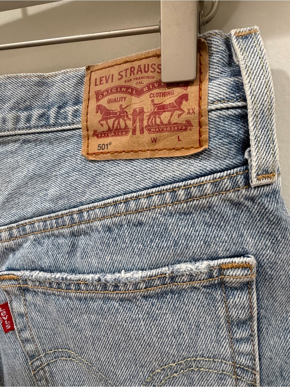 Levi's 501 Light Wash Denim Shorts - Picture 3 of 6